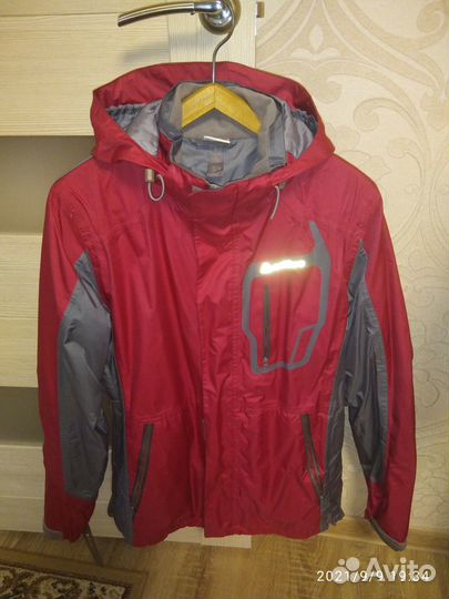 Куртка демисезонная подростковая размер 44-46