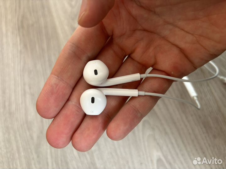 Наушники apple airpods (lightning) проводные