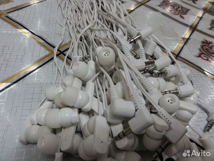 Наушники, вакуумные