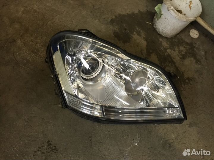 Мерседес GL 164 фара