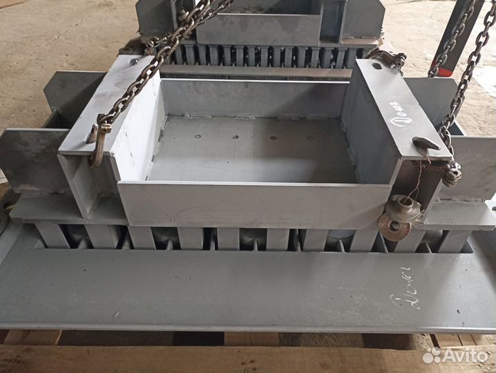 Матрица для вибропресса. Плитка, бордюр, блок