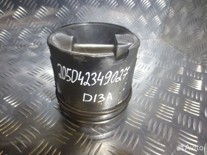 Поршень Volvo 21309212