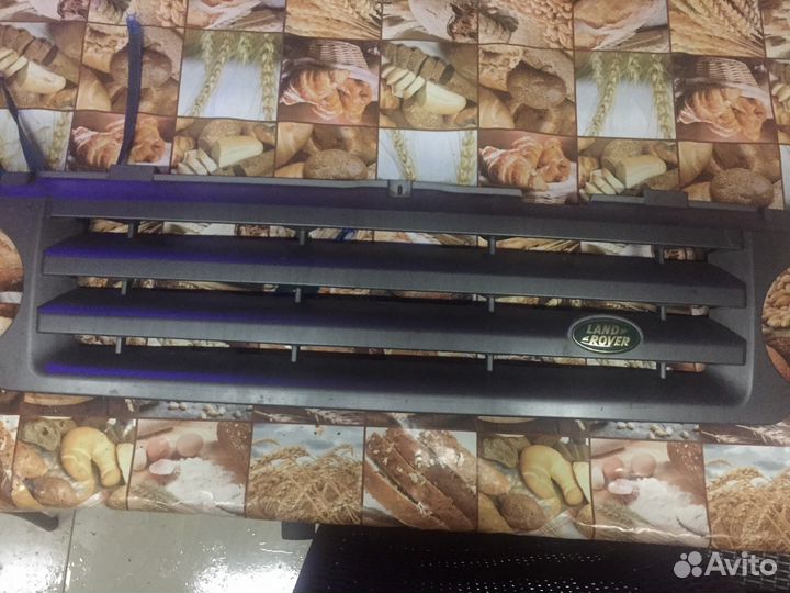 Передния облицовка на Ленд ровер