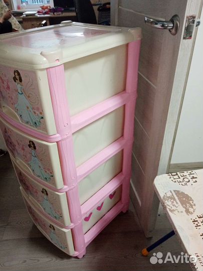 Комод пластиковый для девочки