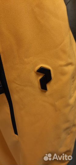 Peak PerformanceInsulated Ski Jacket