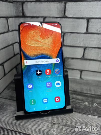 Samsung Galaxy A30, 4/64 ГБ