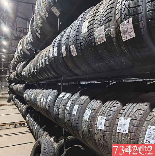 Hankook IceBear W300 235/55 R17 103Q