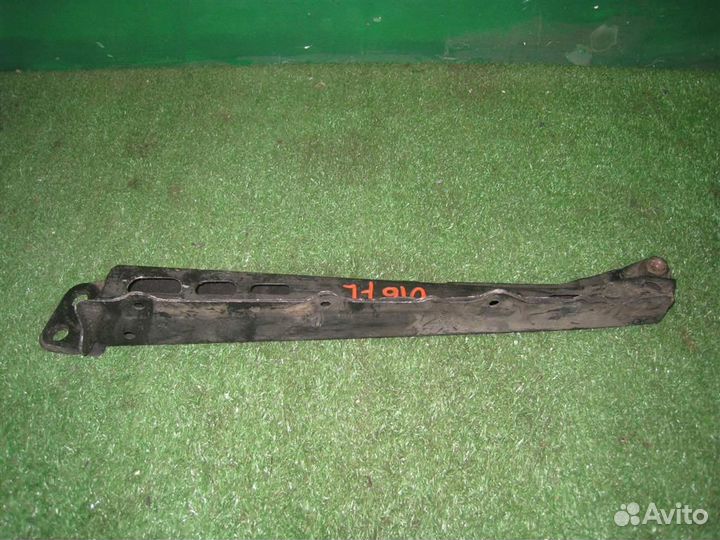 Усилитель лонжерона Toyota Auris E18 2015