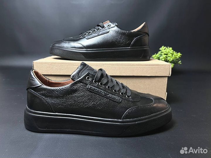 Кроссовки Armani