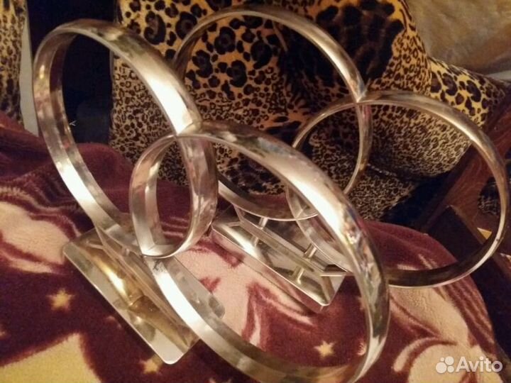 Свадебные кольца на автомобиль на магнитах