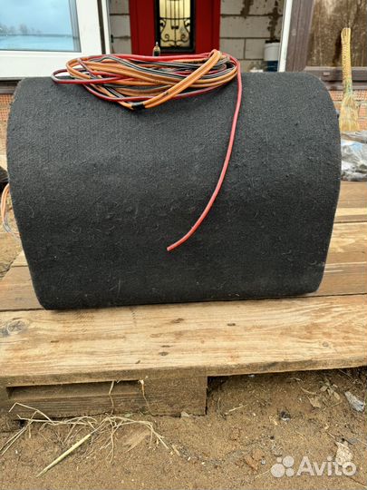 Активный сабвуфер