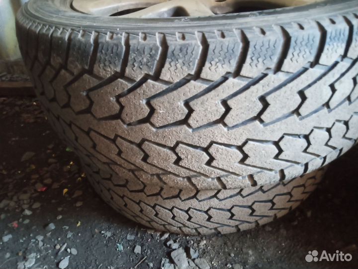 Продам калëса на mazda
