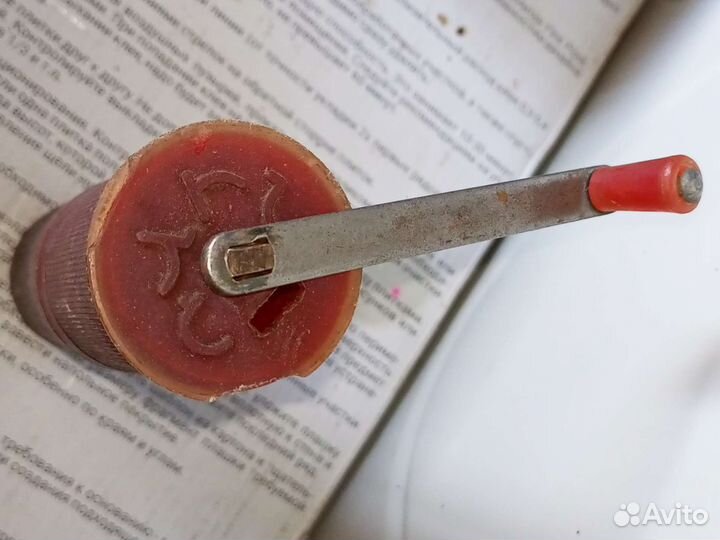 Кофемолка жерновая ручная