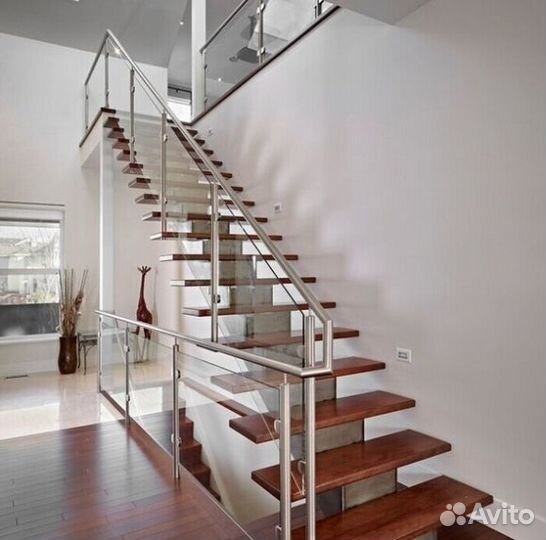 Лестница металлическая на 2 этаж