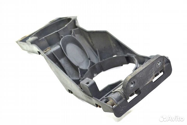 Рамка противотуманной фары, левая scania R-series