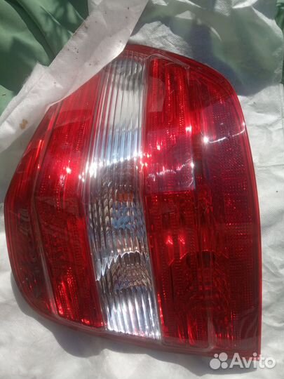 Фонарь задний правый Mercedes ML W164 (2005-2008)