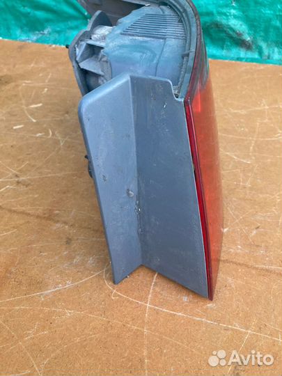 Фонарь задний наружный правый Kia Cerato 2011г