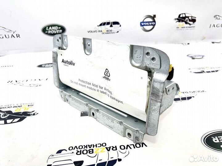 Подушка в торпедо Land Rover Freelander 2 06-14г
