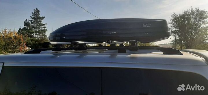 Автобокс с дугами