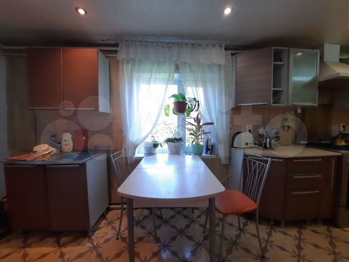 Дом 95 м² на участке 6 сот.