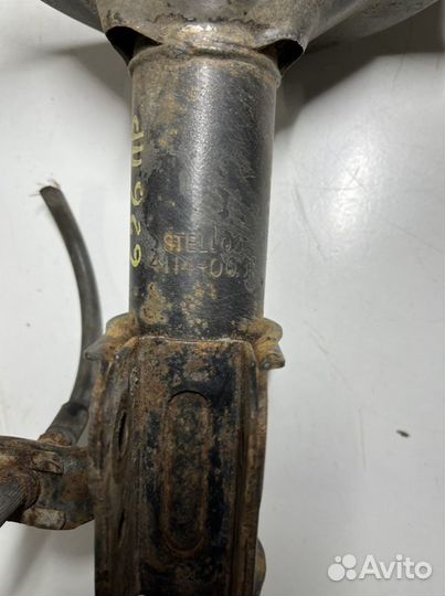 Стойка передняя Mazda 626