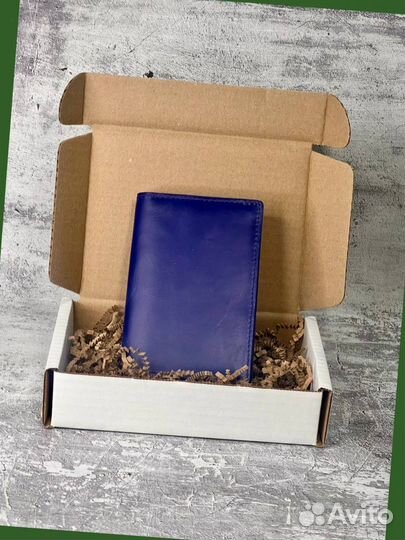 Кожаная обложка на паспорт ручной работы