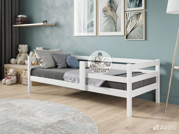 Кровать детская настоящий массив