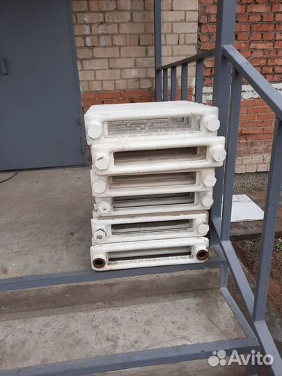 Чугунный радиатор 7 секций б/у