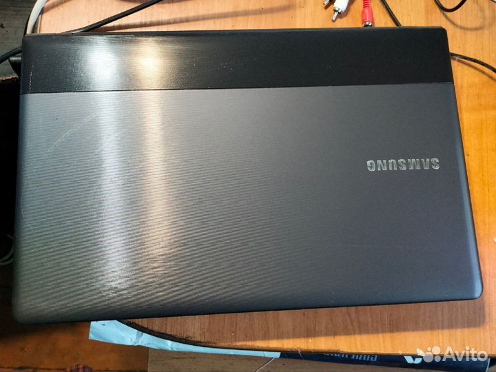 Ноутбук samsung бу работает, на запчасти