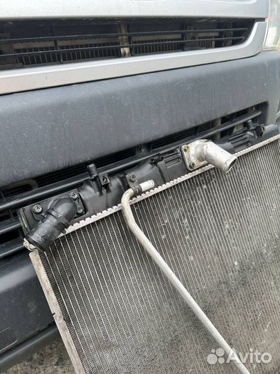 Радиатор охлаждения двигателя Toyota Hiace 2009KDH