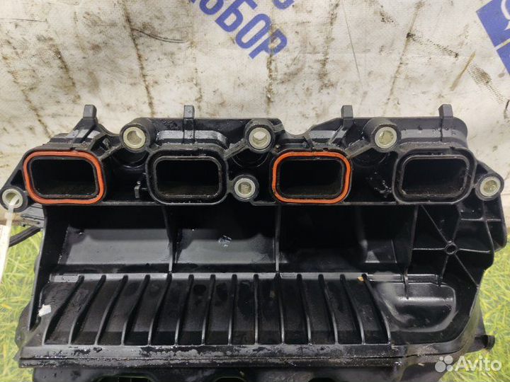 Впускной коллектор Volkswagen Golf 5 хэтчбек 1.6