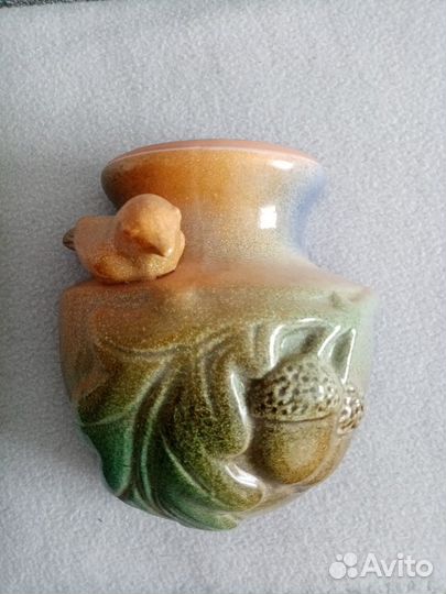 Кашпо настенное