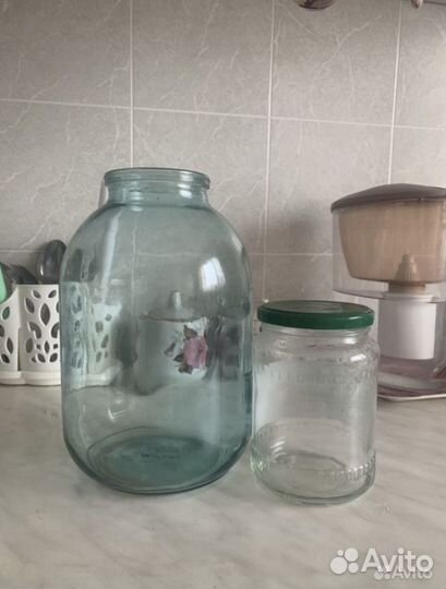 Банка стеклянная с крышкой и без