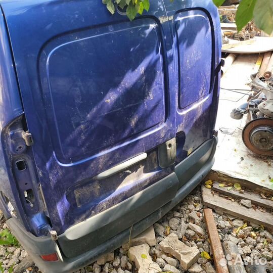 Двери на рено кангу