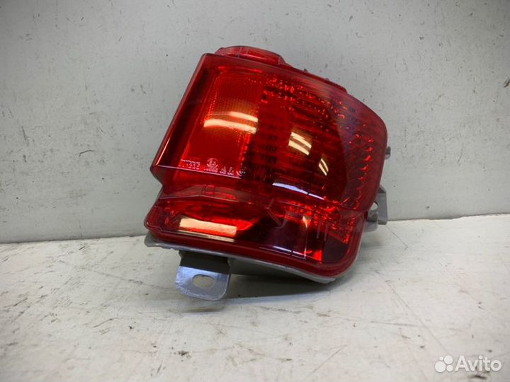 Фонарь противотуманный правый Toyota Land Cruiser