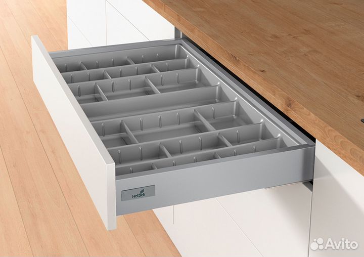 Лоток под столовые приборы Hettich с разделителями
