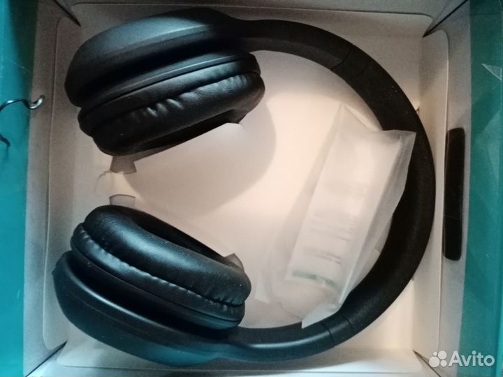 Беспроводные наушники Celebrat A18