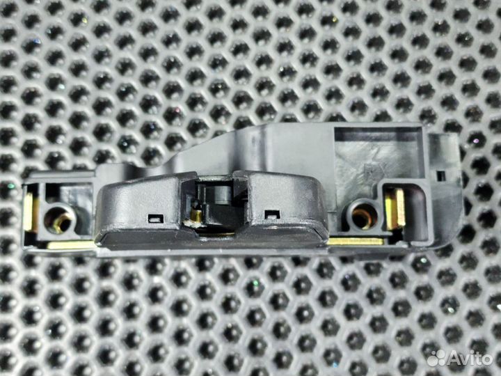 Электрозамок багажника Peugeot Citroen