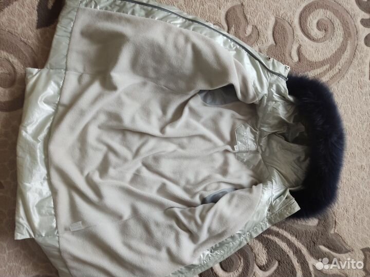 Продается зимнее пальто для девочки