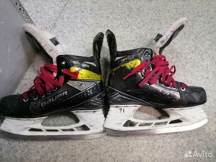 Коньки Bayer supreme 3s