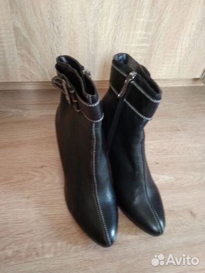 Ботильоны женские на каблуке р. 36,5