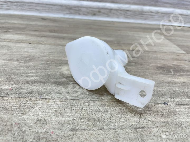 Горловина бачка омывателя Outlander Lancer ASX