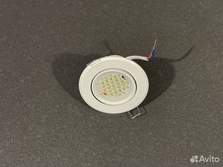 Светильник потолочный светодиодный