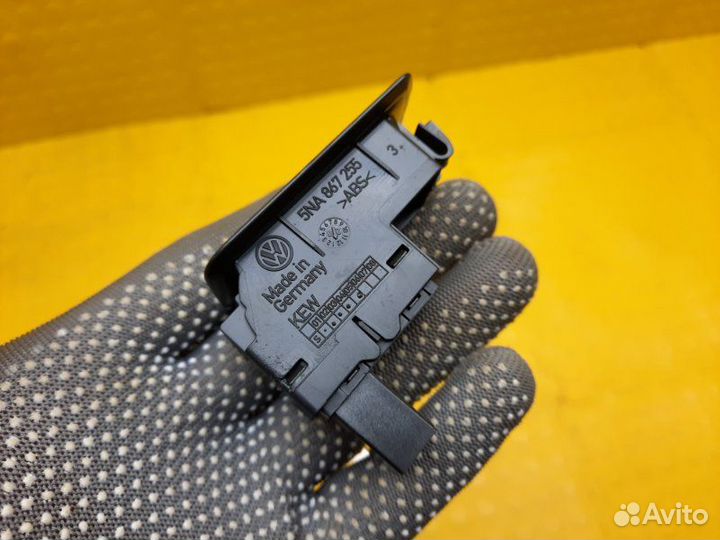 Блок управления стеклоподъемниками Volkswagen