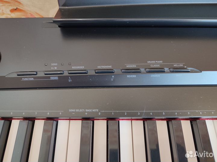 Цифровое пианино Casio Privia PX-135