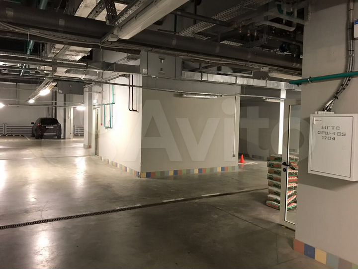 Машиноместо, 13 м²