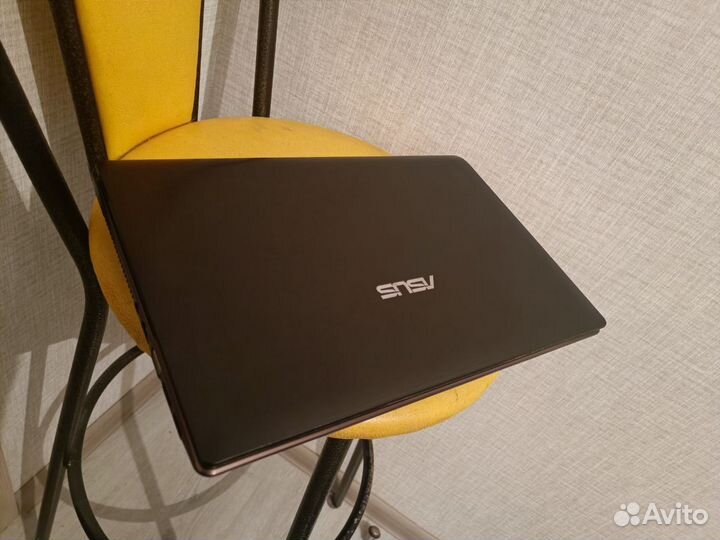 Ноутбук Asus / i7-2670QM / GT 520MX / 8GB / 256SSD