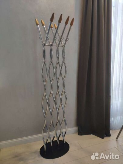 Вешалка для одежды напольная