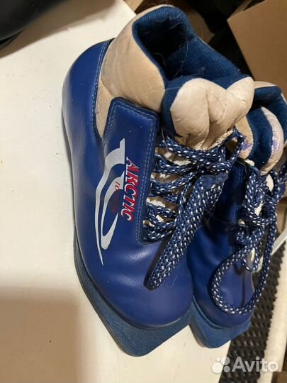 Лыжные ботинки