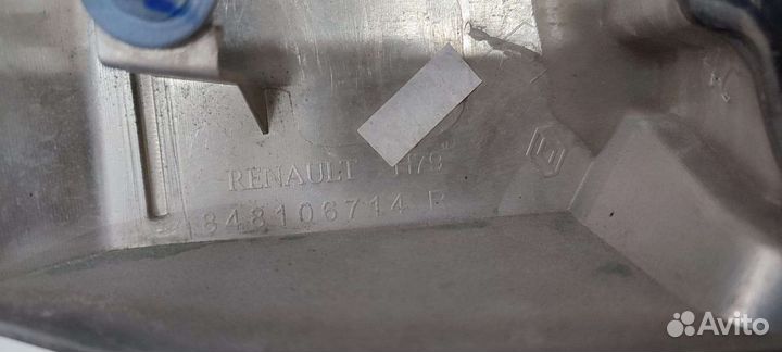 Накладка крышки багажника Renault Duster